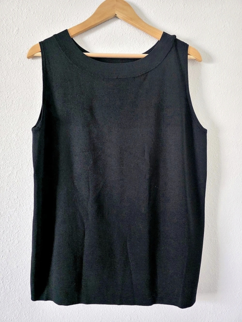 Dressbarn Black Tank Top Size Medium